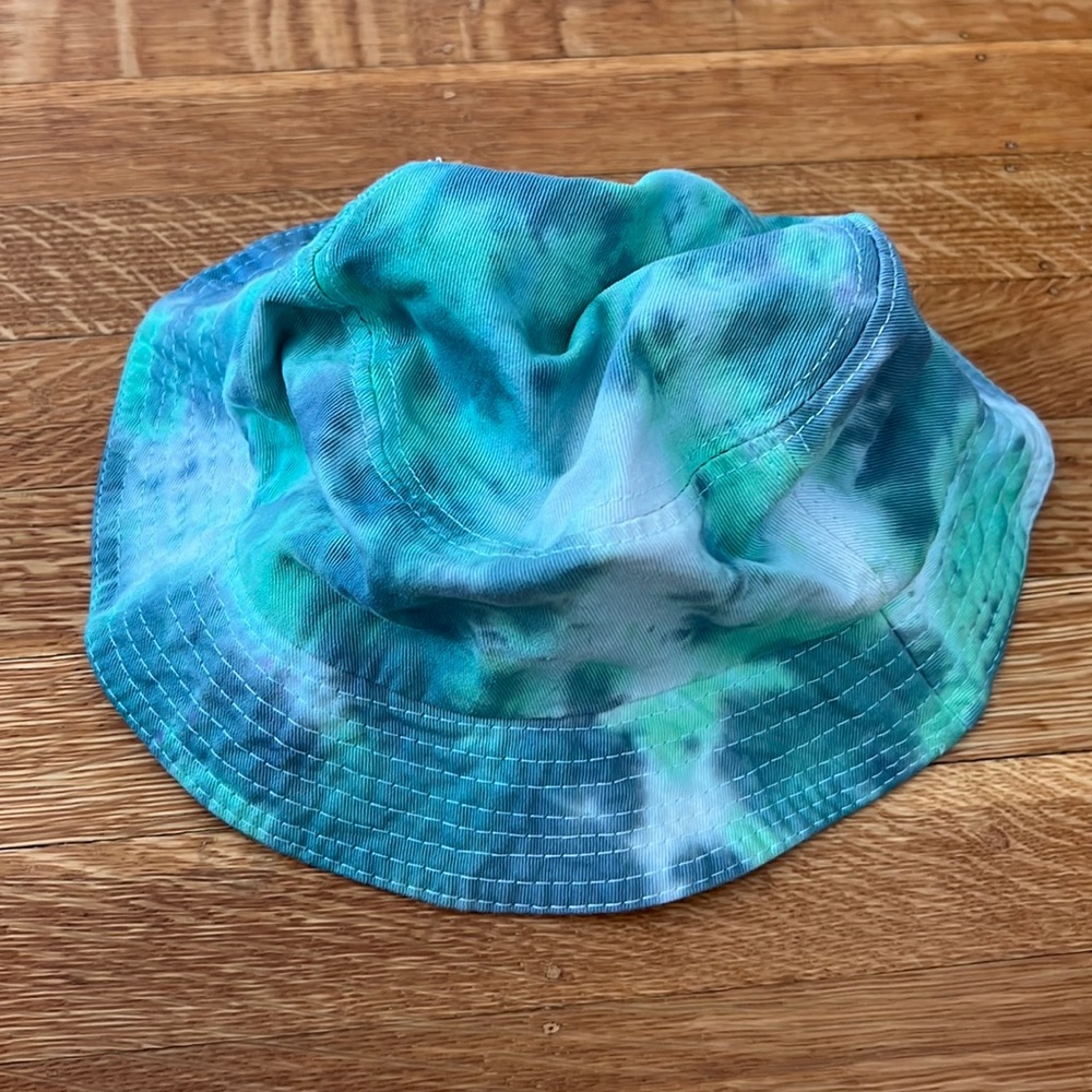 tie dye bucket hat